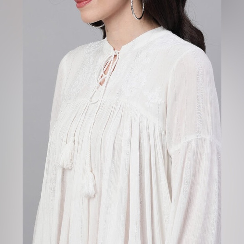 Rachel Zoe white top size medium